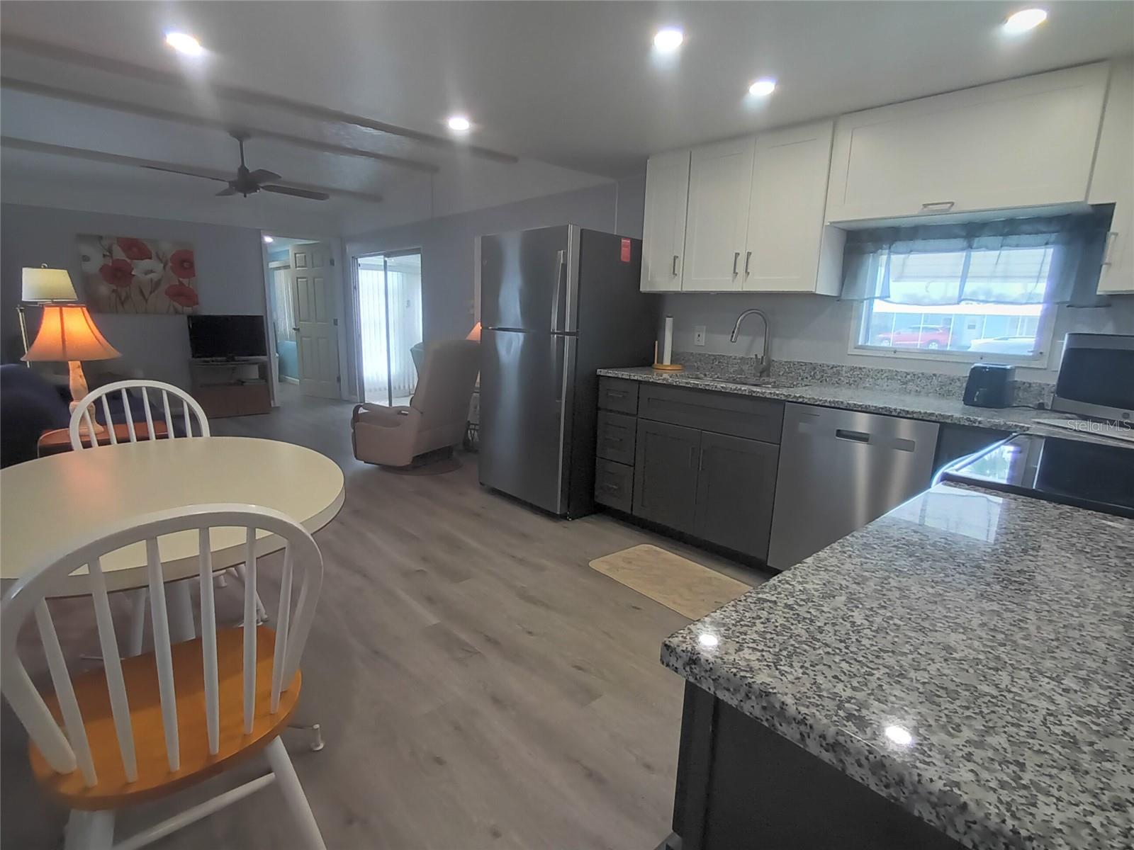 TRI-PAR ESTATES - Residential