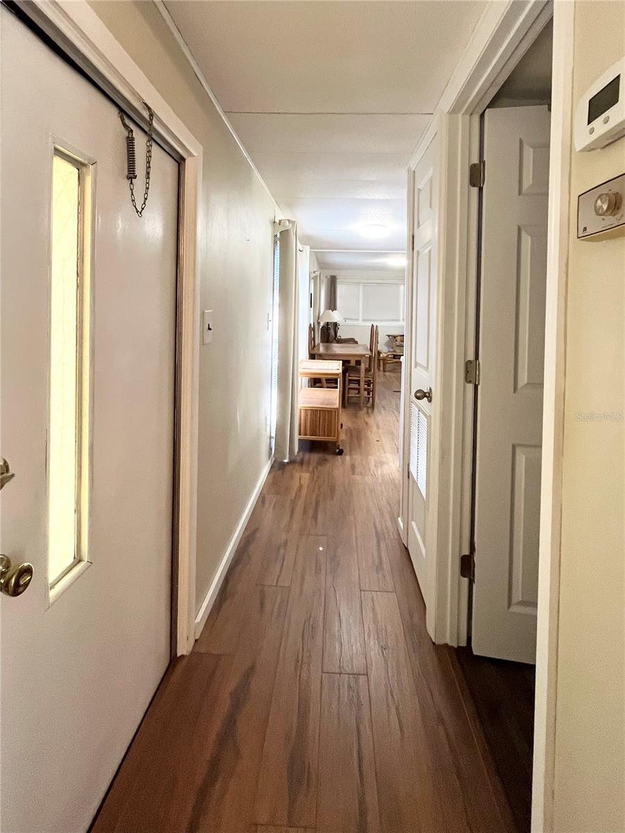 OAKWOOD MANOR - Residential