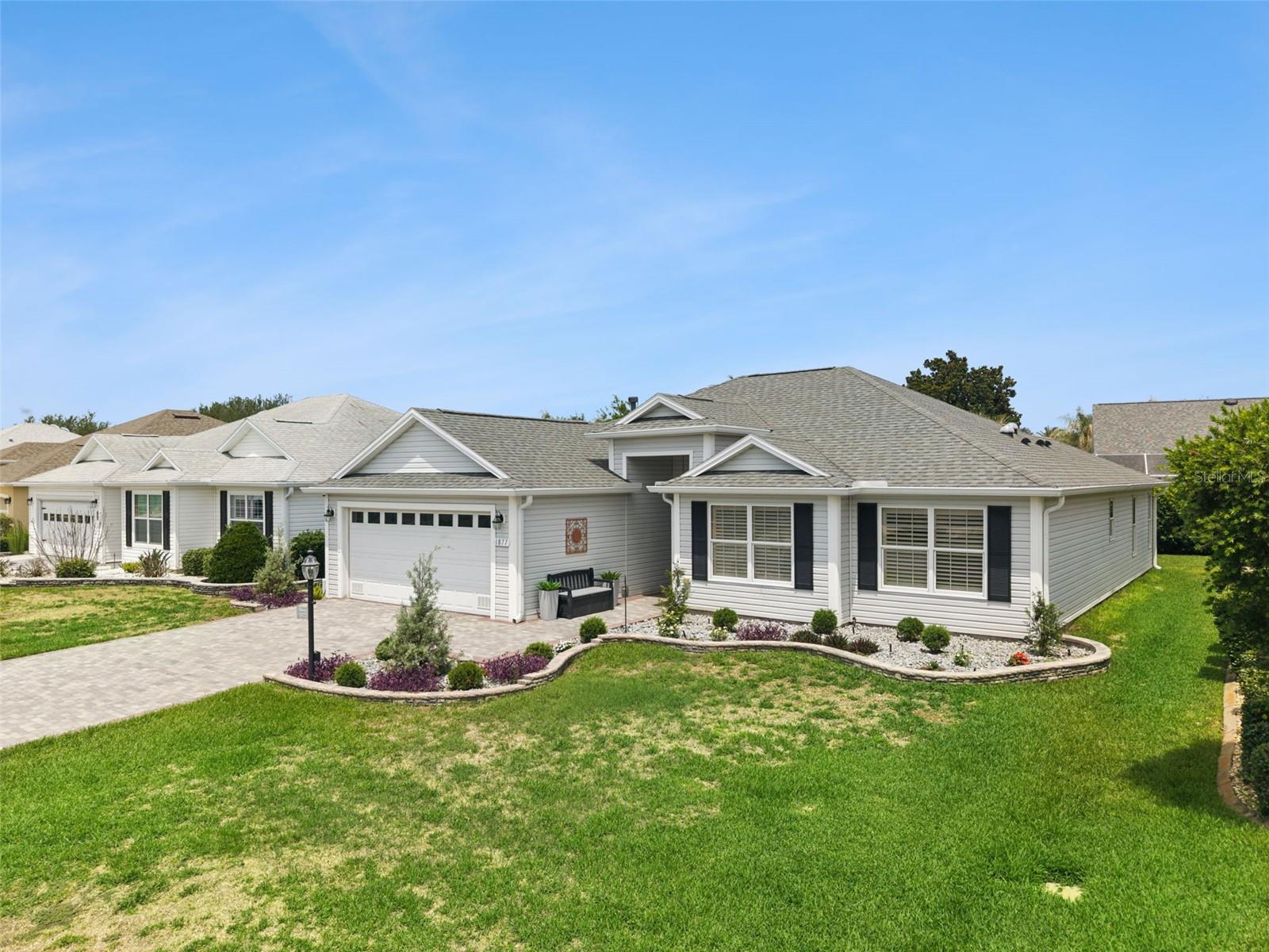 1877 WALDEN WAY