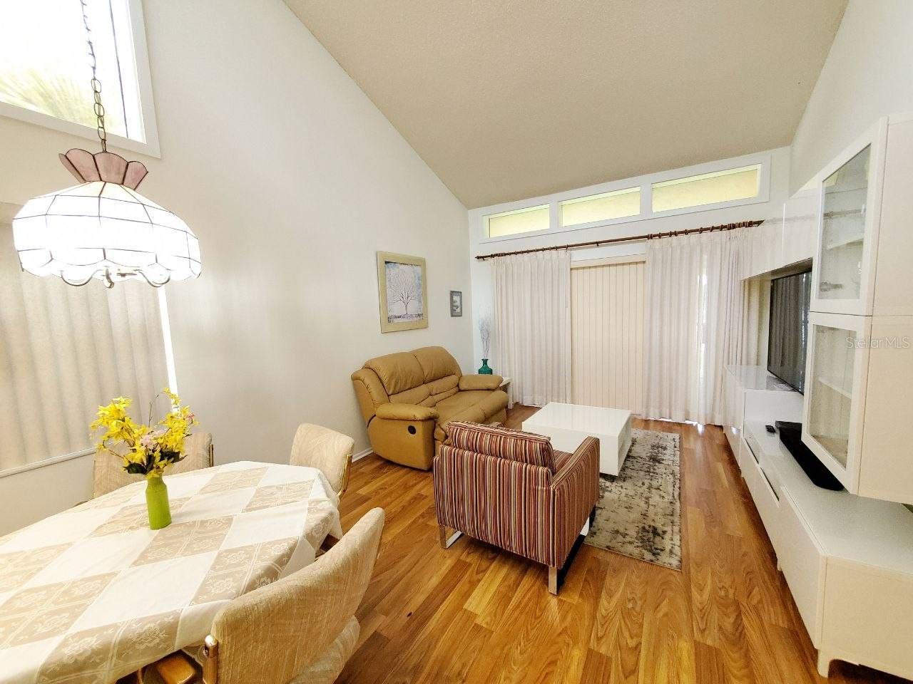 20 WOODLAKE PLACE 20