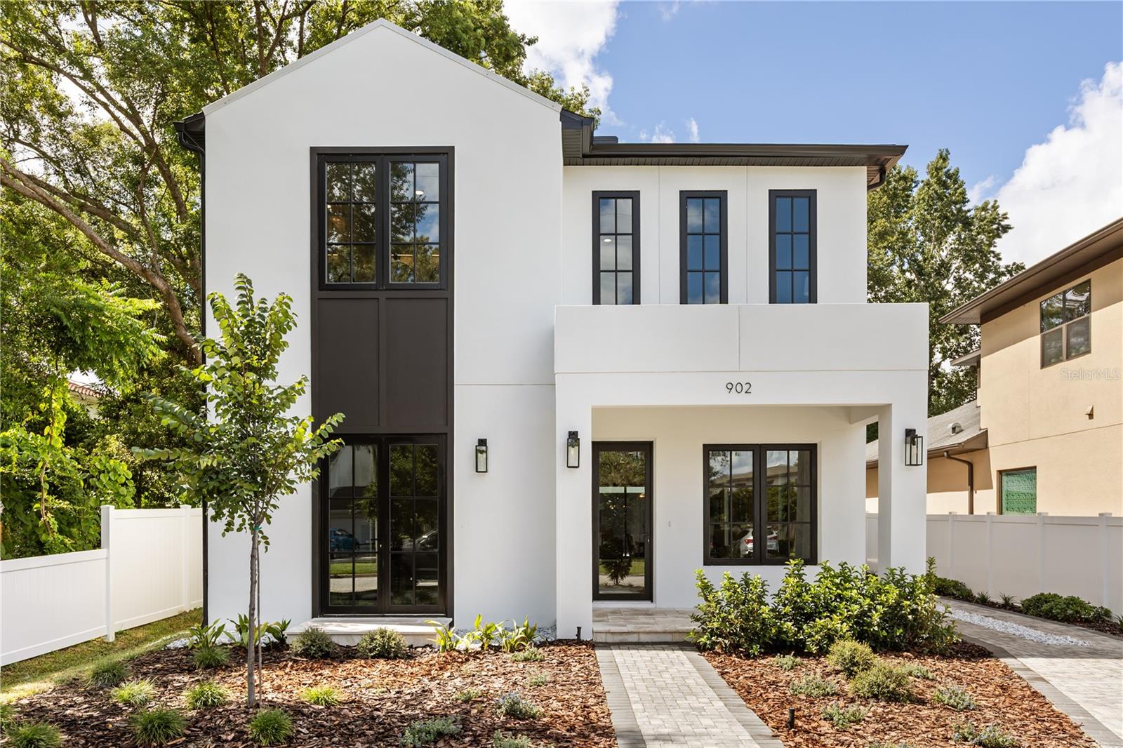 902 SHADY LANE DRIVE
