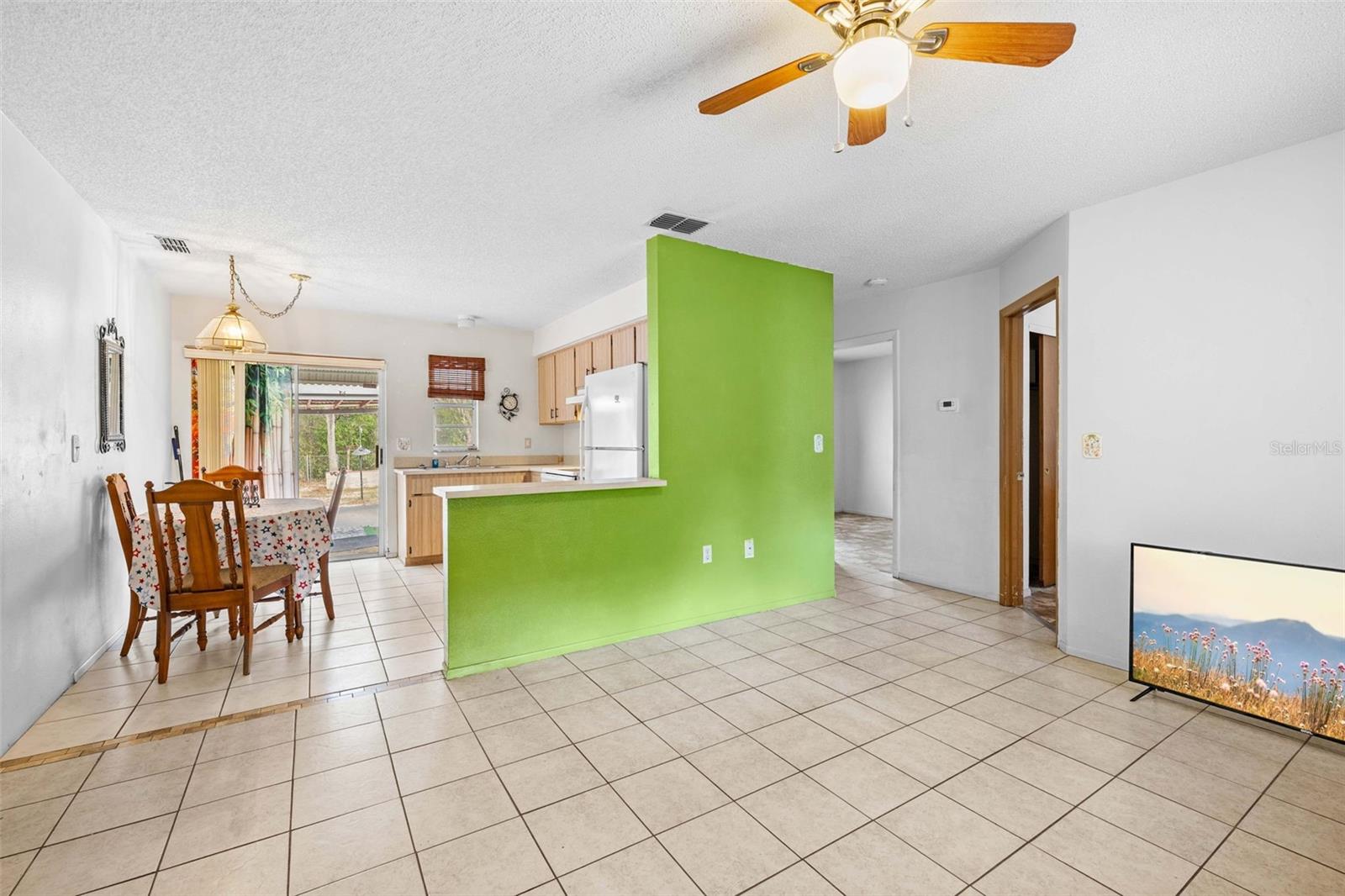 HOLIDAY ESTATES - Residential