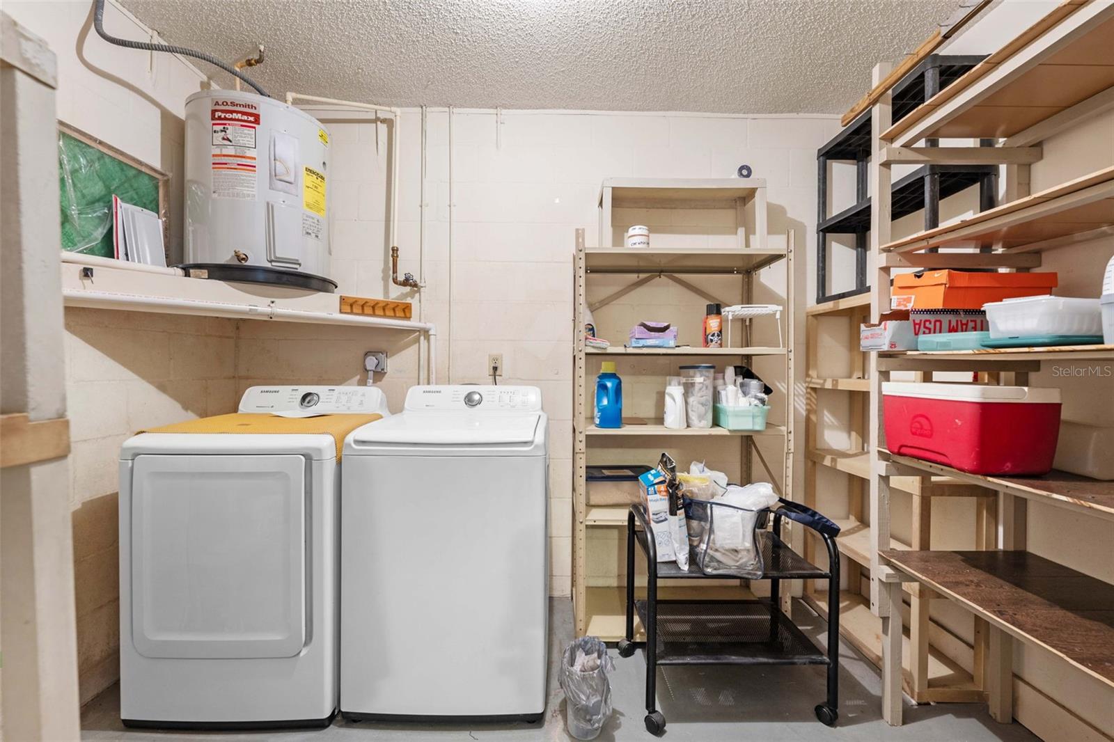 HOLIDAY ESTATES - Residential