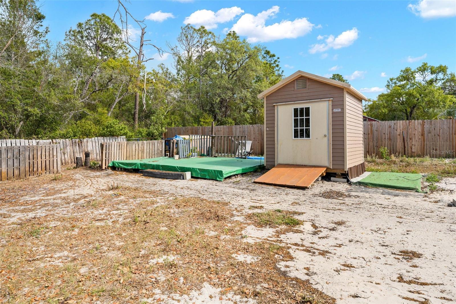 HOLIDAY ESTATES - Residential