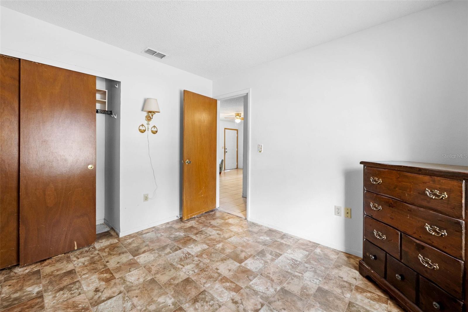 HOLIDAY ESTATES - Residential