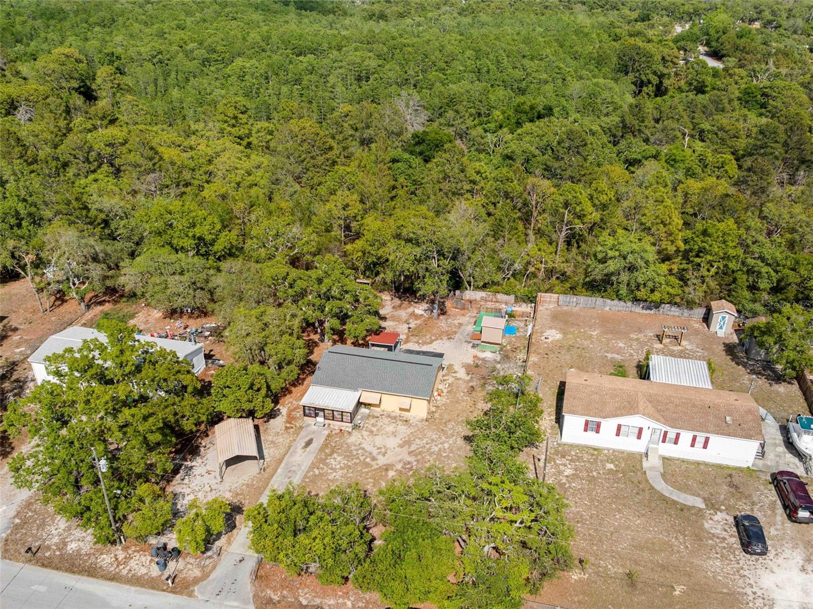 HOLIDAY ESTATES - Residential