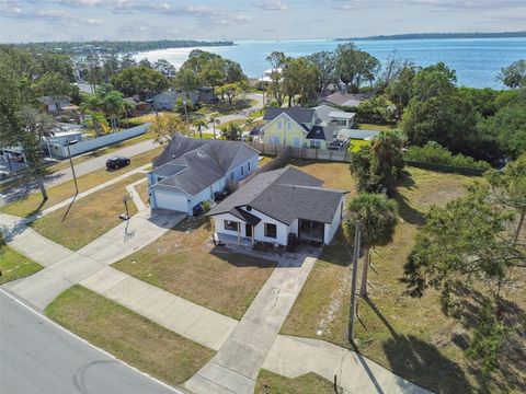 A home in OLDSMAR