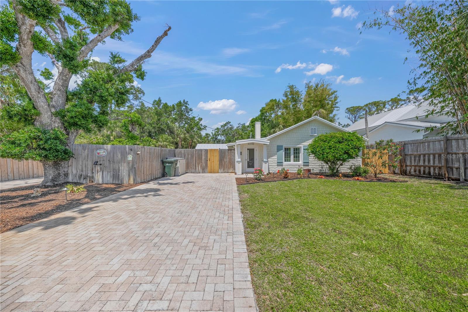 2537 ASHTON ROAD