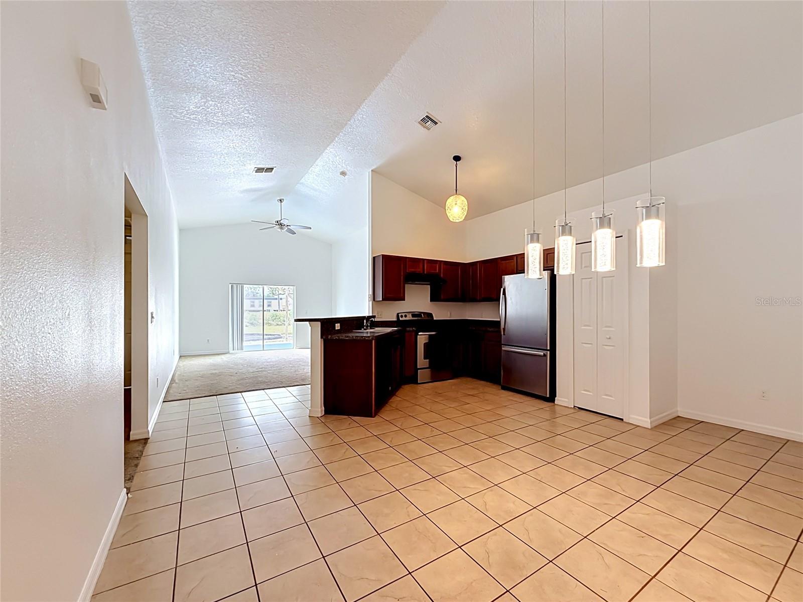 QUAIL LNDG - Residential