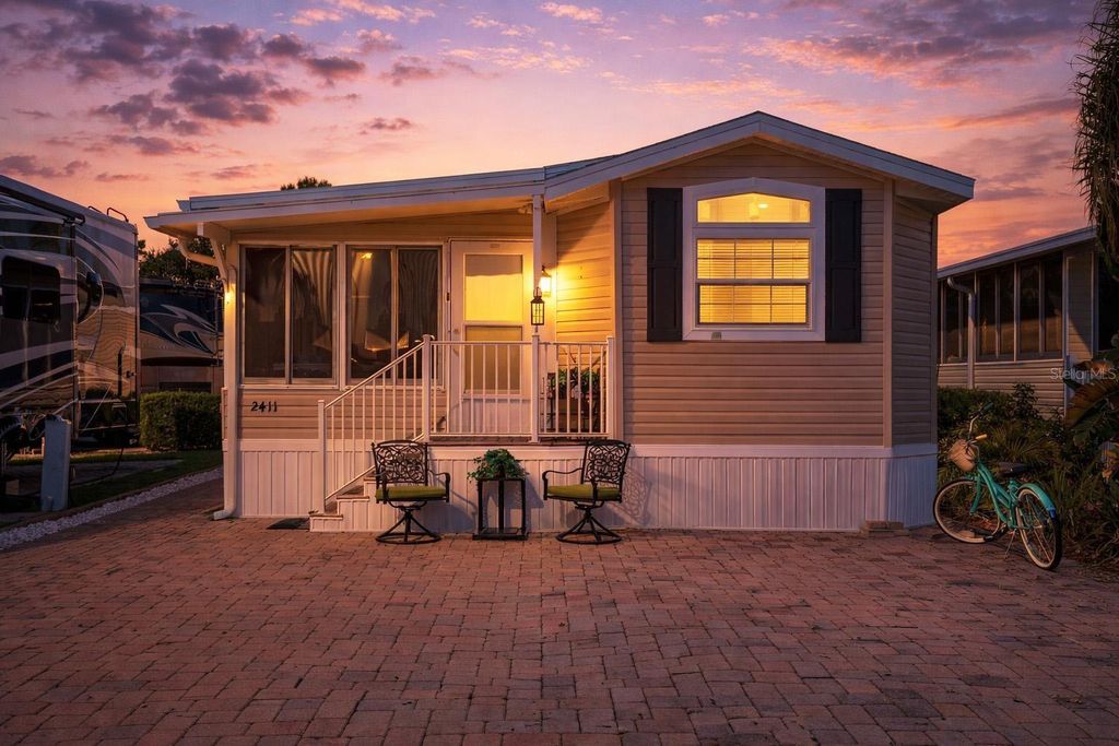 Photo of 2411 Citrus Tree Road, Clermont, FL 34714 (MLS # O6373925)