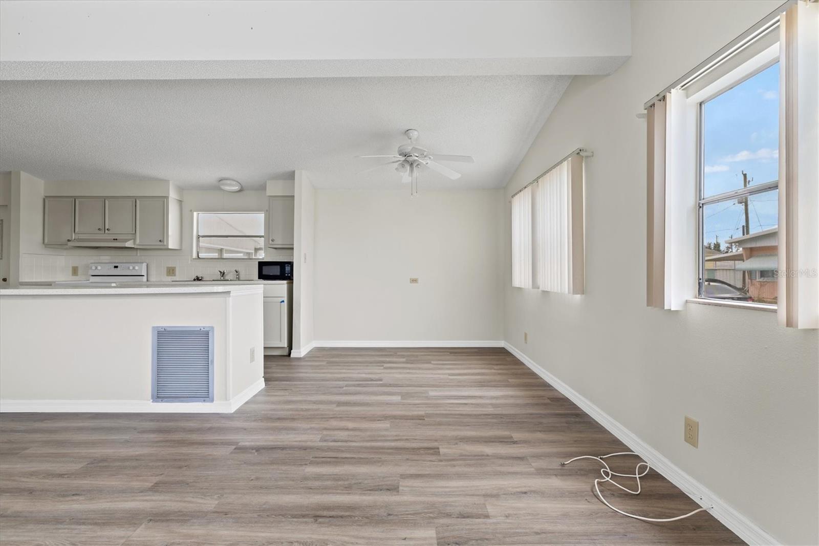 SUNNY SHORES TRAILER COMMUNITY - Residential