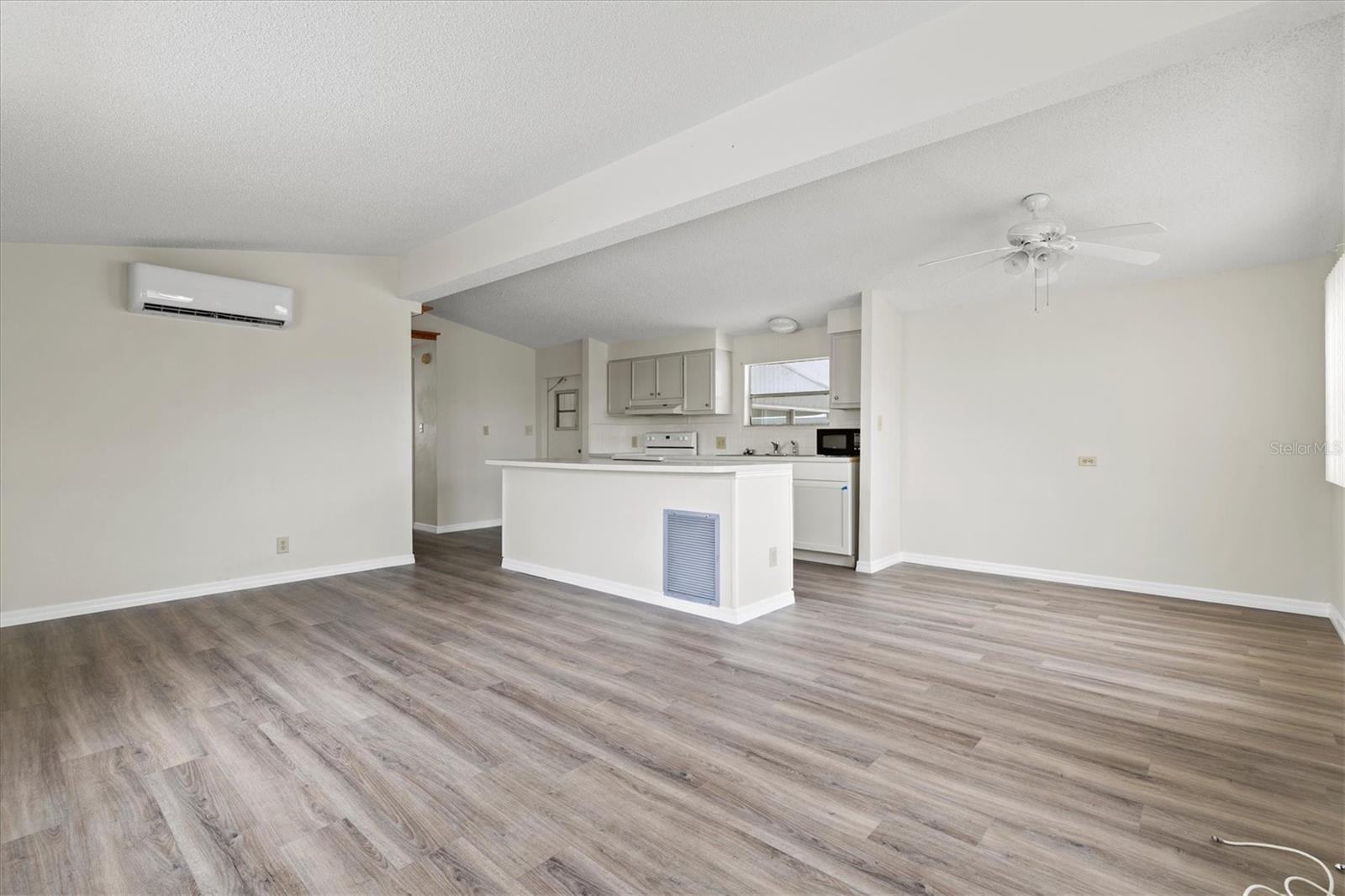 SUNNY SHORES TRAILER COMMUNITY - Residential