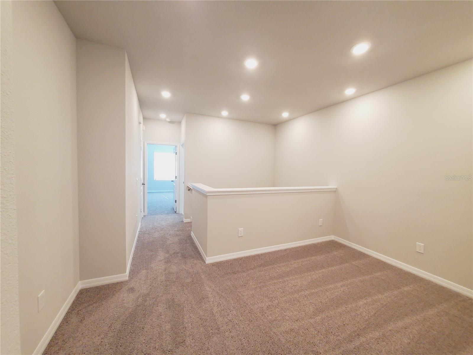 LAKE MDW LNDG - Residential Lease