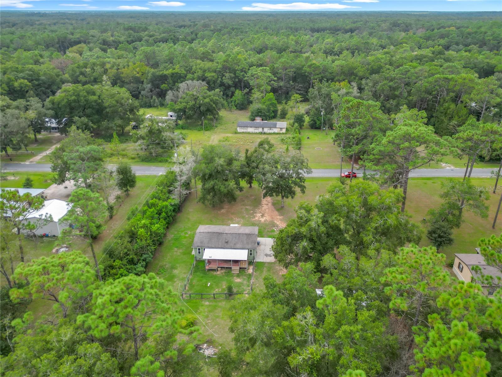 LAKE TROPICANA RANCHETTES - Residential