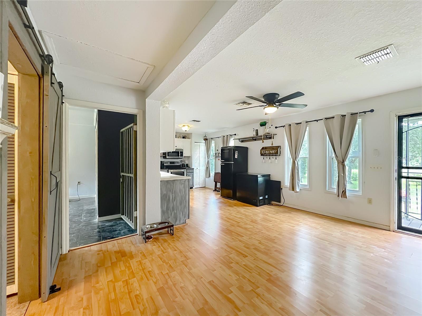 LAKE TROPICANA RANCHETTES - Residential