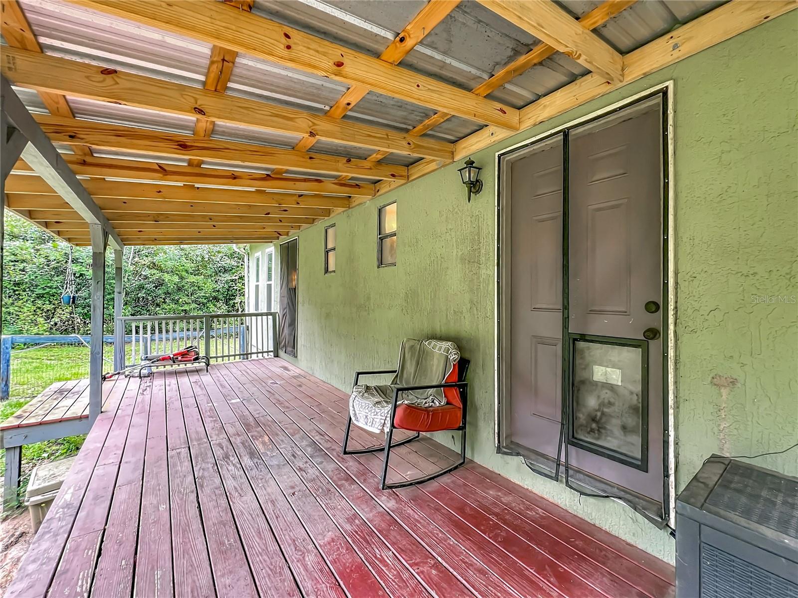 LAKE TROPICANA RANCHETTES - Residential