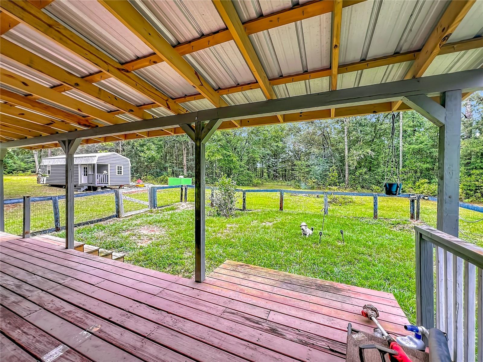 LAKE TROPICANA RANCHETTES - Residential