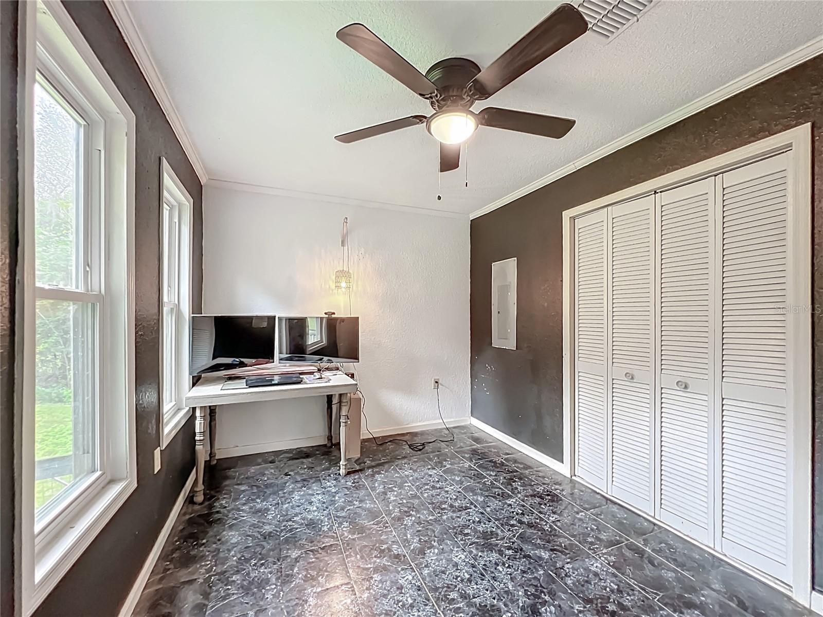 LAKE TROPICANA RANCHETTES - Residential