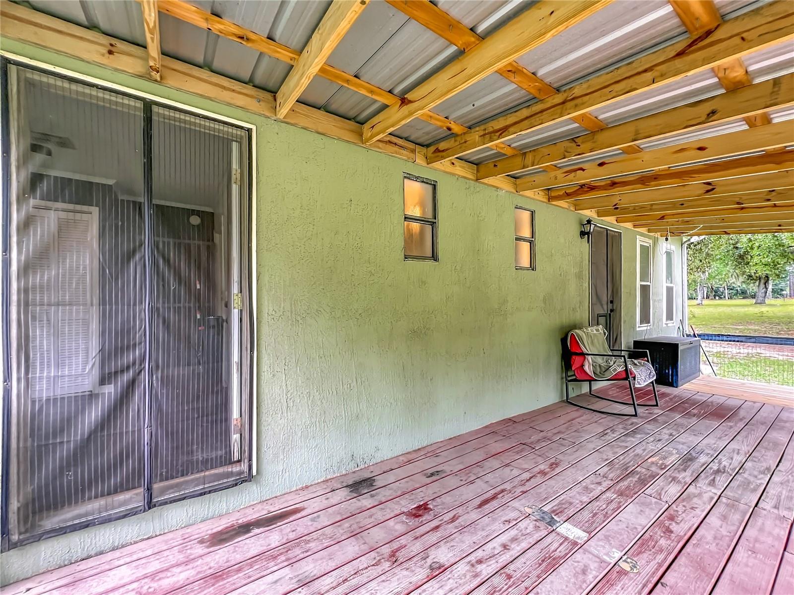 LAKE TROPICANA RANCHETTES - Residential