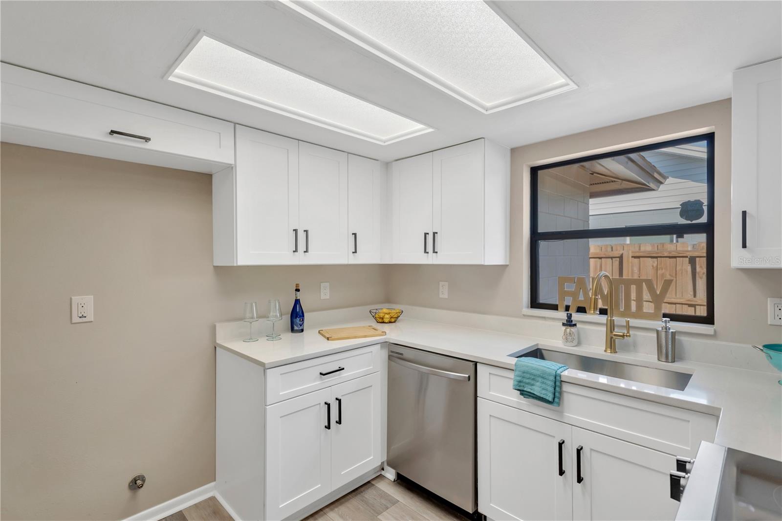 SOUTHWOOD HILLS UNIT 14 - Residential