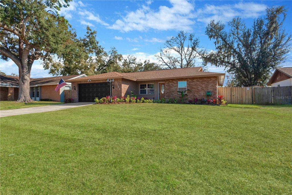 Photo of 3727 Coppertree Circle, Brandon, FL 33511 (MLS # TB8478022)