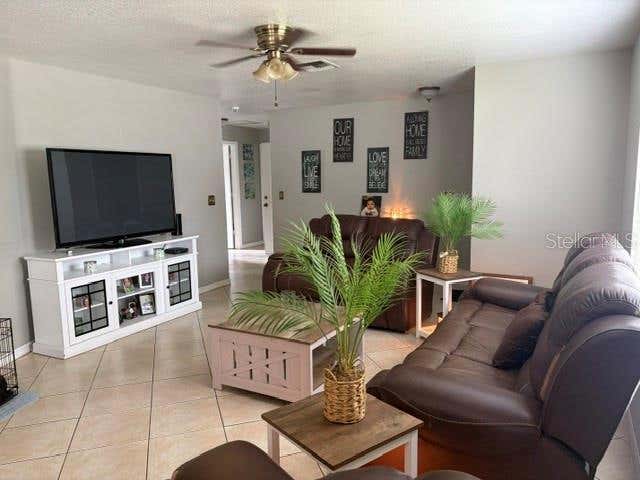 Photo of 914 Nicholson St, Clearwater, FL 33755 (MLS # TB8541360)