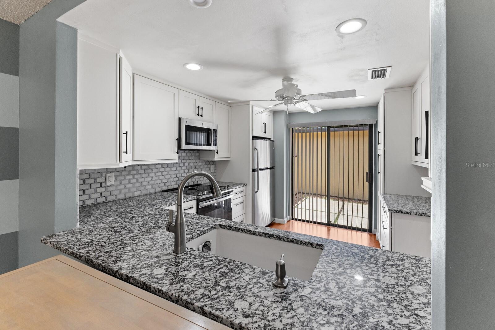 UNIT 21 HUNTINGWOOD - Residential Lease