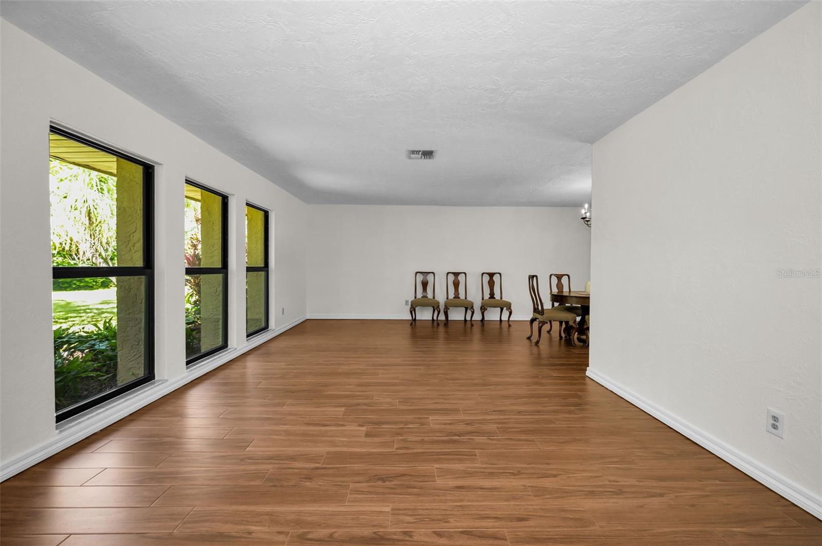 PINE VALLEY - Residential