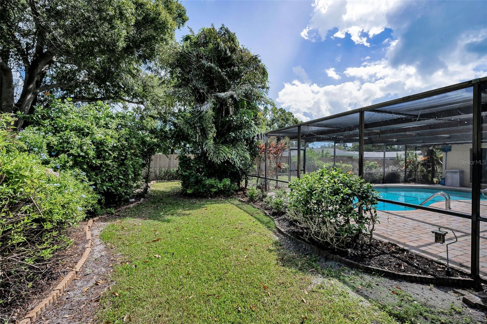 PINE VALLEY - Residential