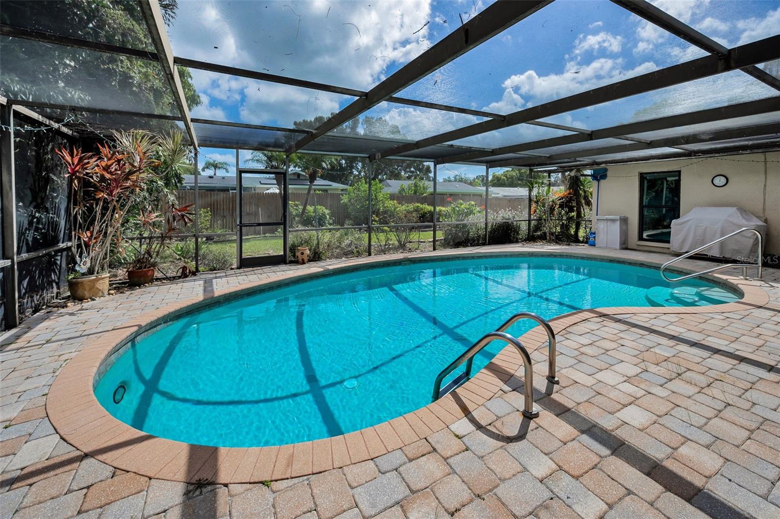 PINE VALLEY - Residential