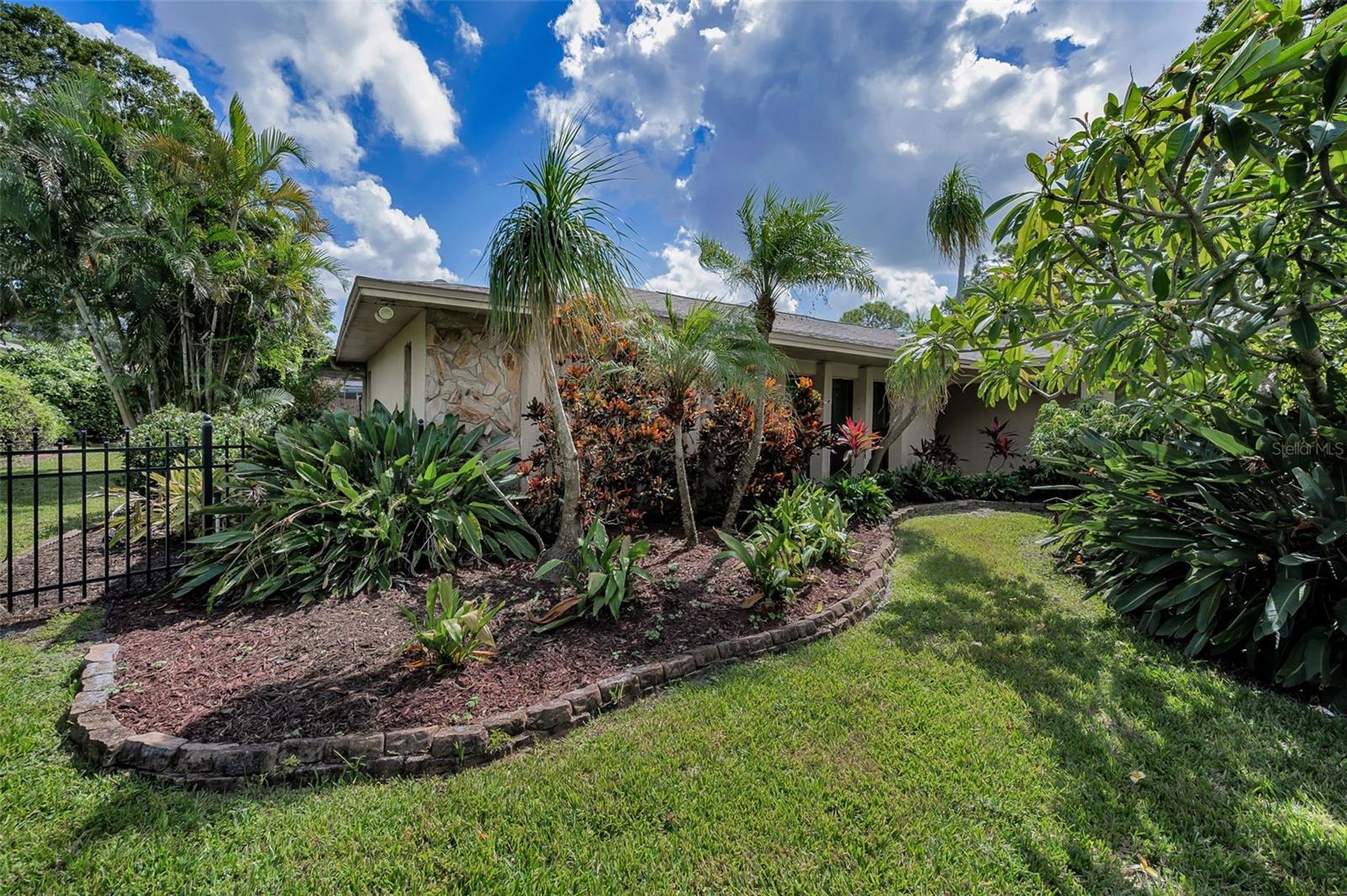 PINE VALLEY - Residential