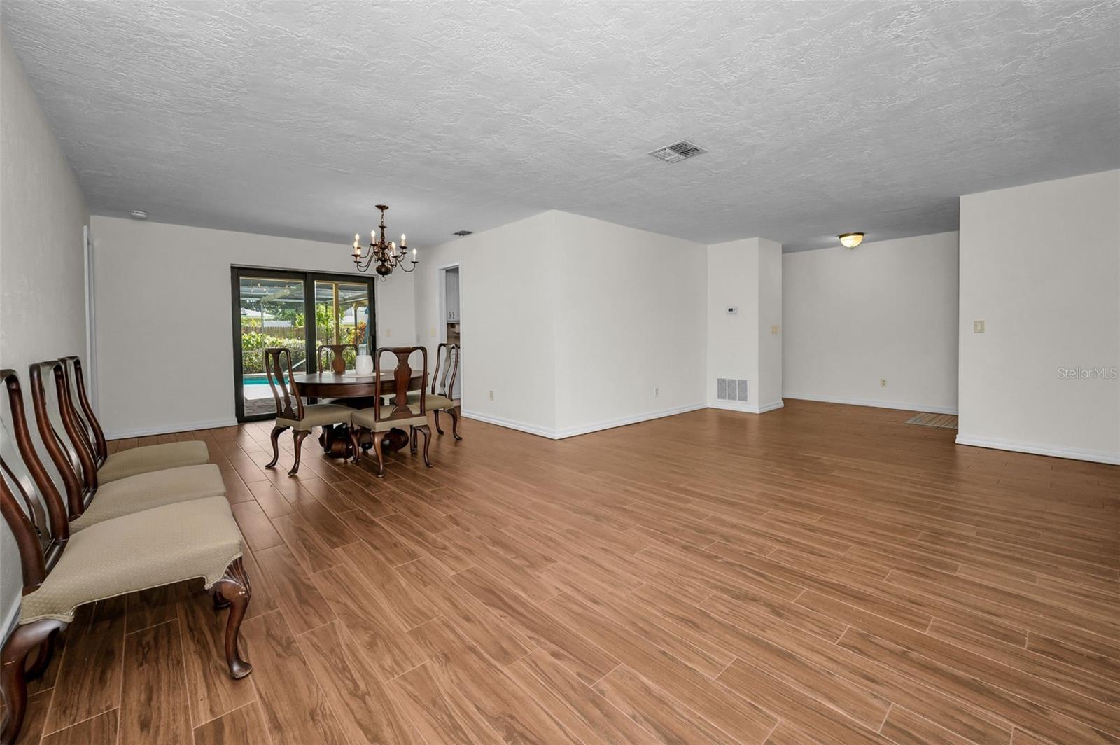 PINE VALLEY - Residential