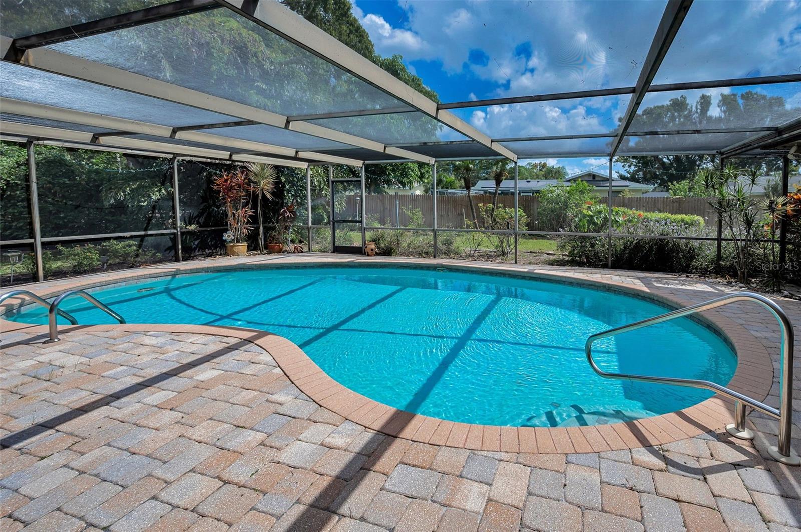 PINE VALLEY - Residential