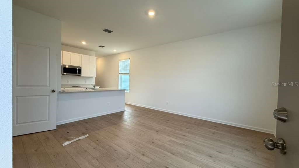 EDGEWATER CROSS PRAIRIE PH 1 - Residential Lease