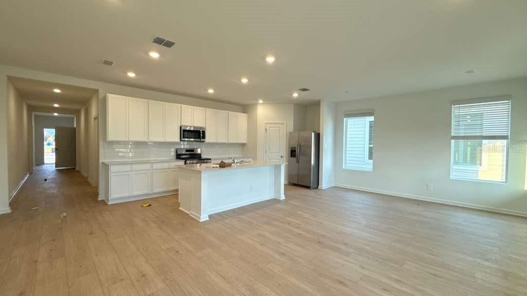 EDGEWATER CROSS PRAIRIE PH 1 - Residential Lease