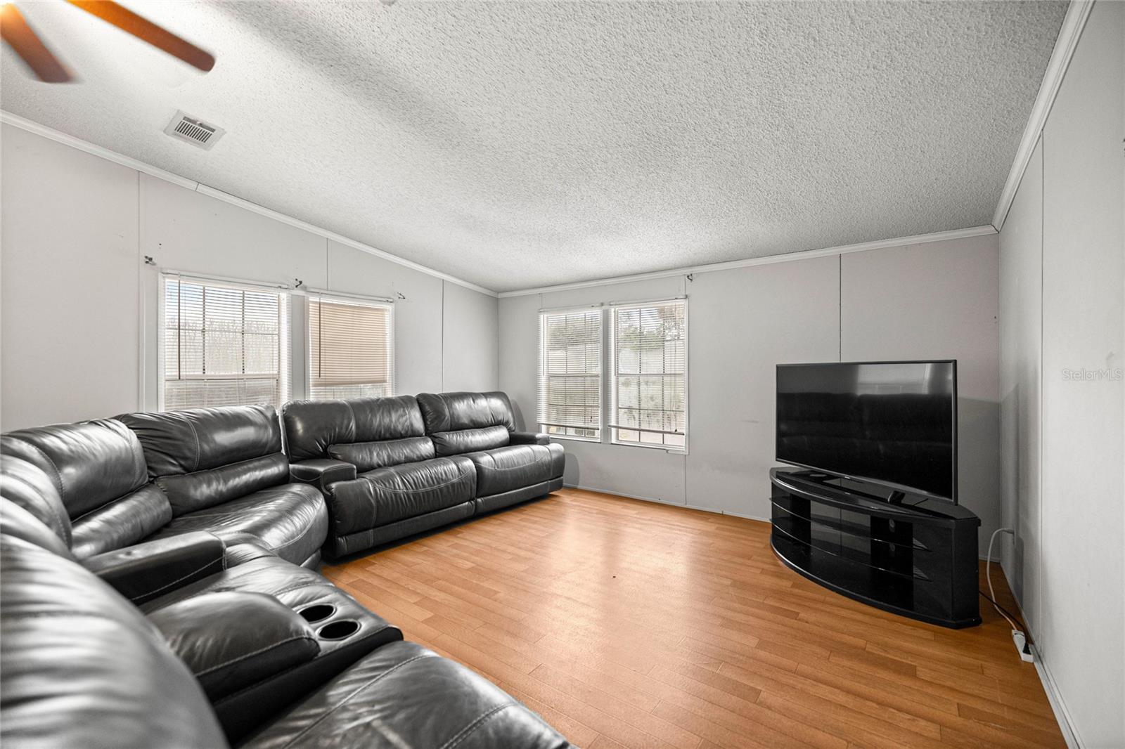 DEER MEADOW - Residential