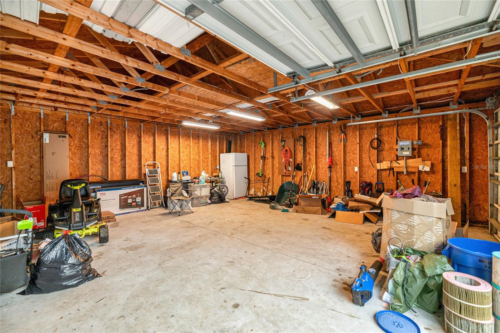 DEER MEADOW - Residential