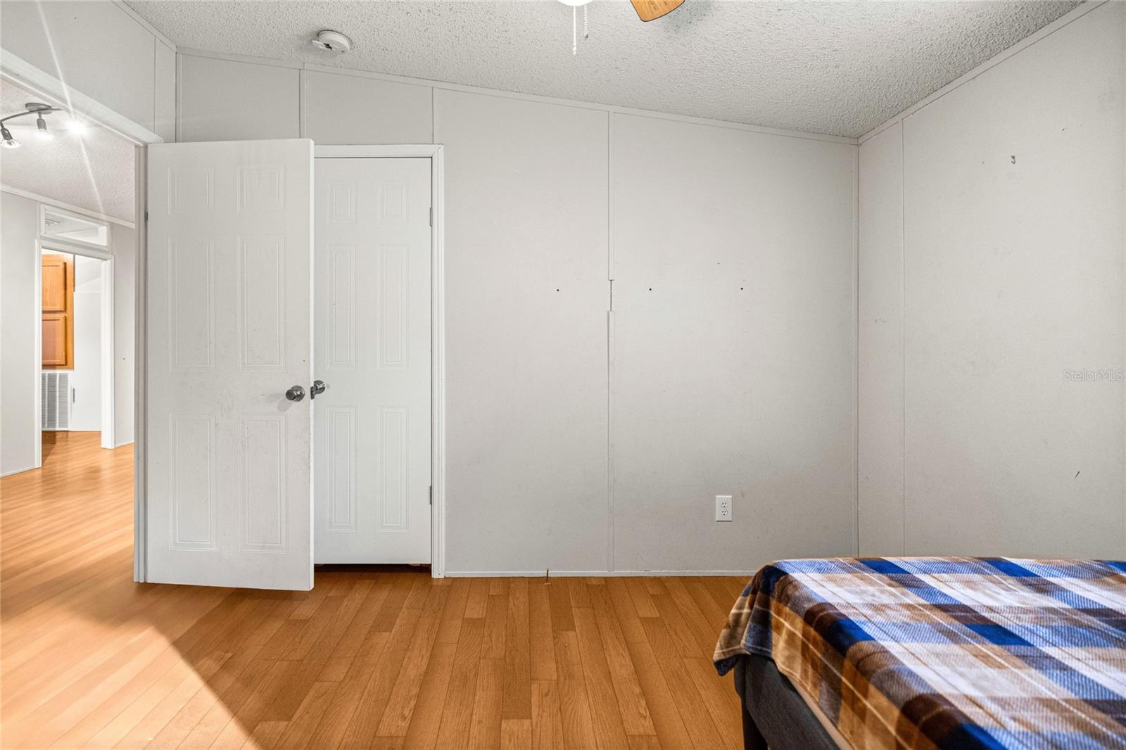 DEER MEADOW - Residential