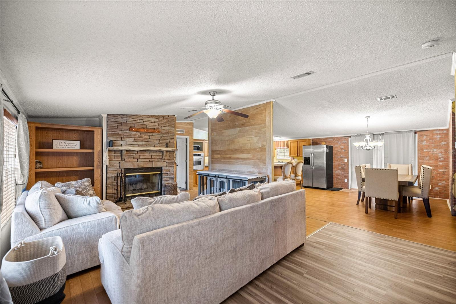 DEER MEADOW - Residential