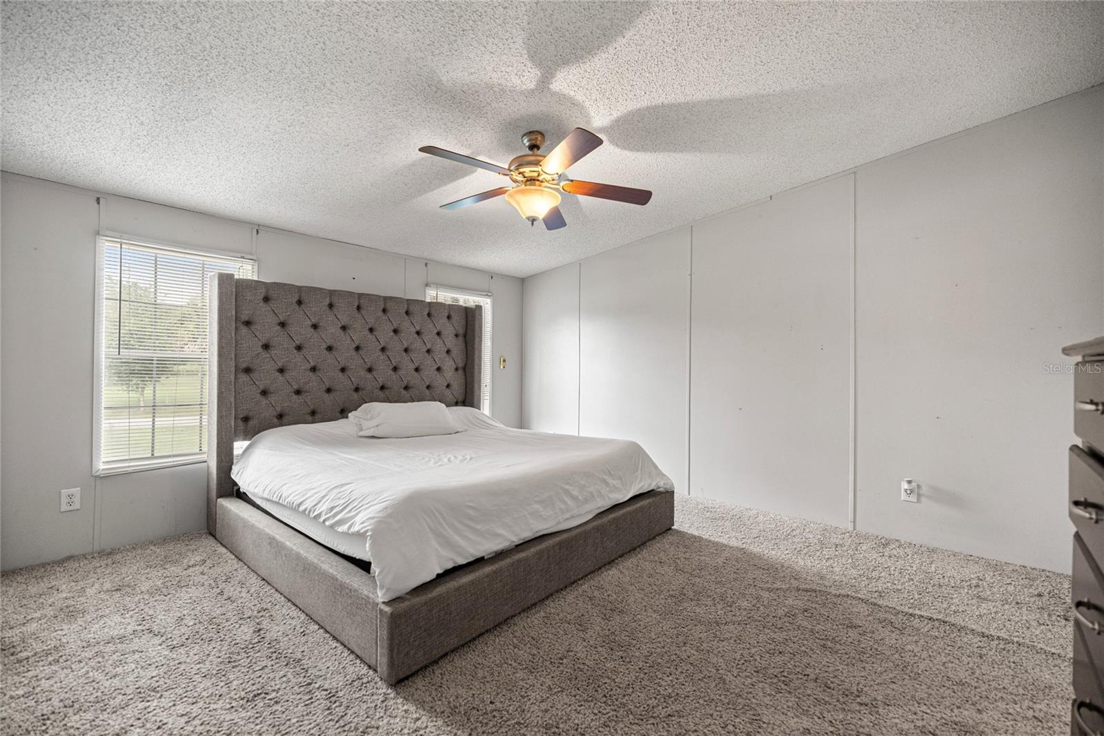 DEER MEADOW - Residential