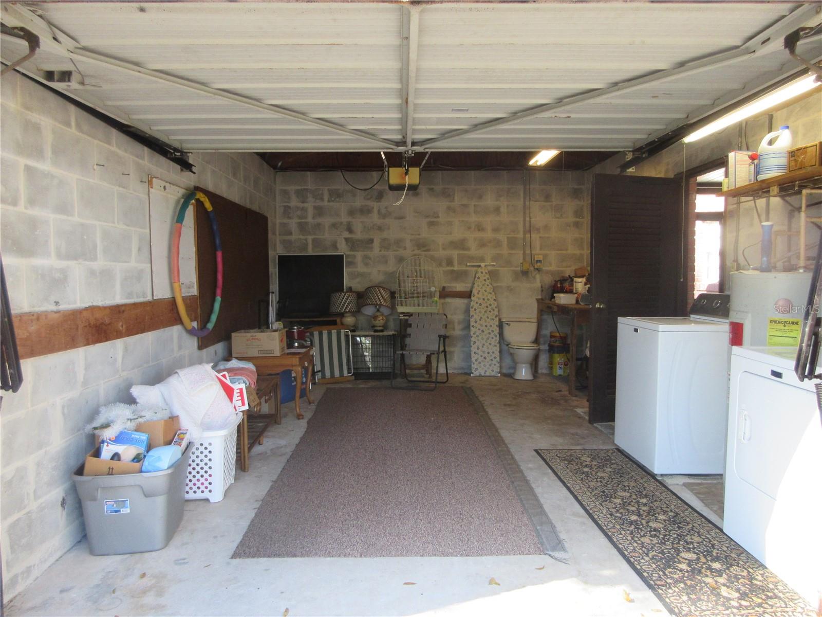 WOODS & LAKES SUB - Residential