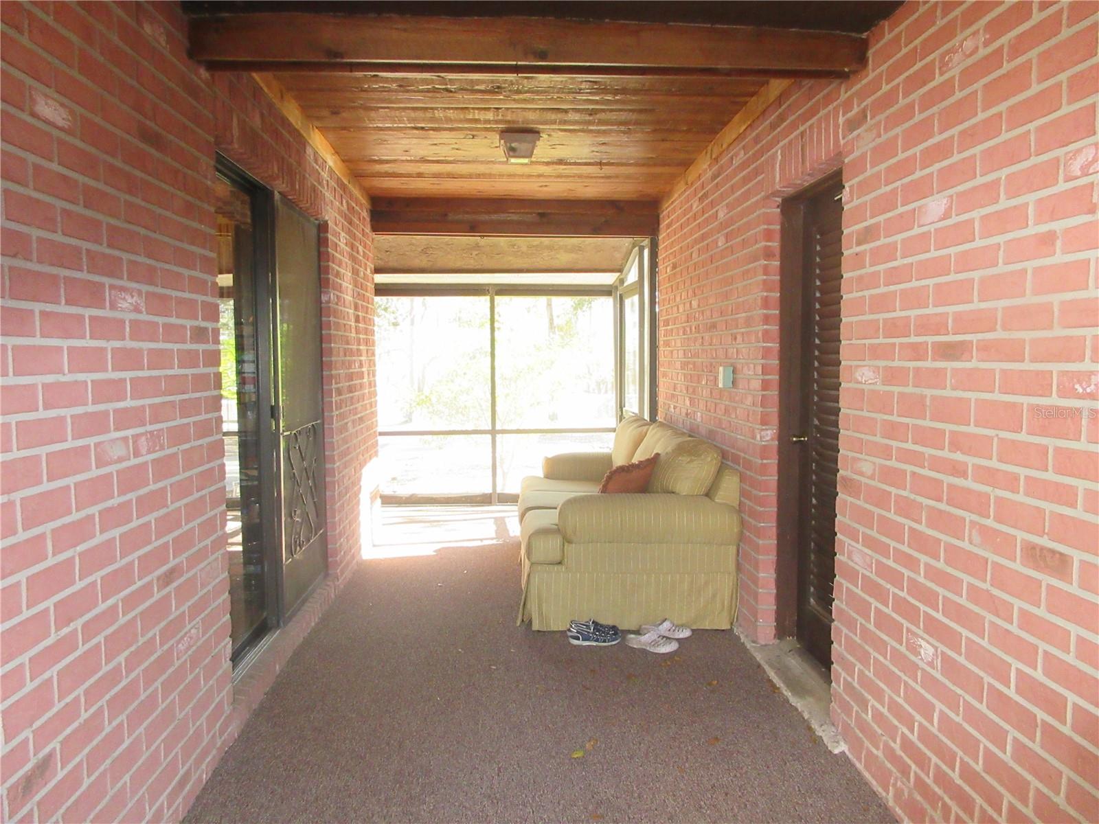 WOODS & LAKES SUB - Residential