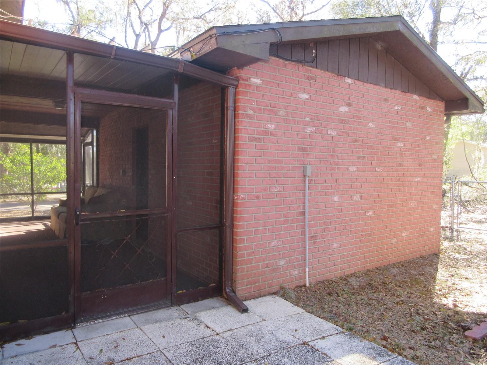 WOODS & LAKES SUB - Residential