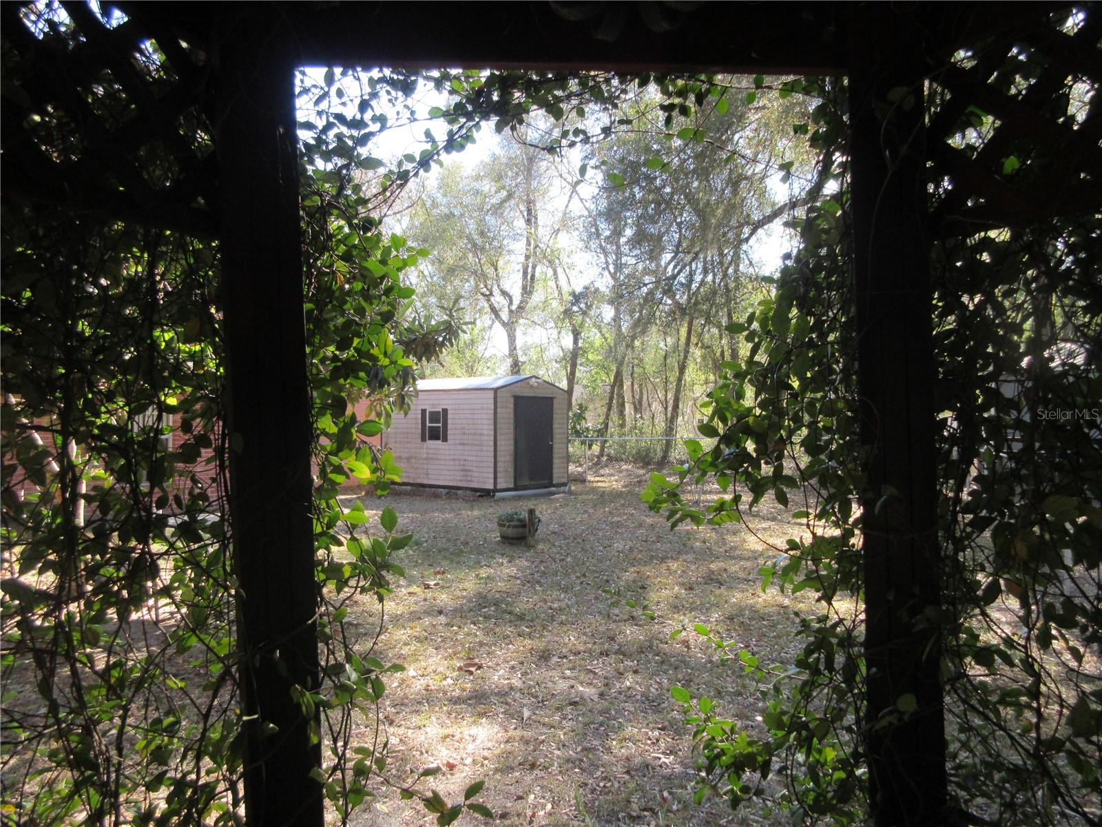 WOODS & LAKES SUB - Residential