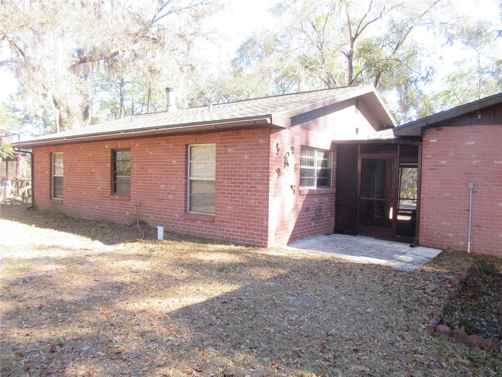 WOODS & LAKES SUB - Residential