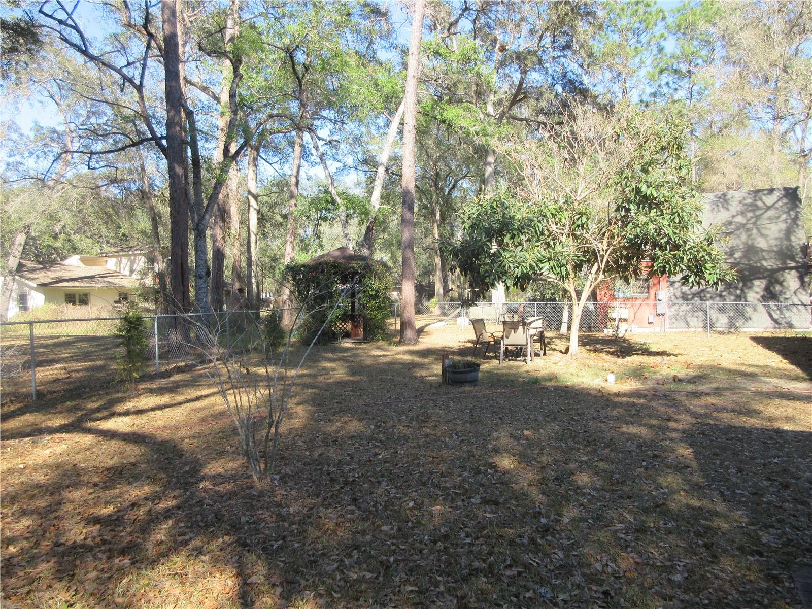 WOODS & LAKES SUB - Residential