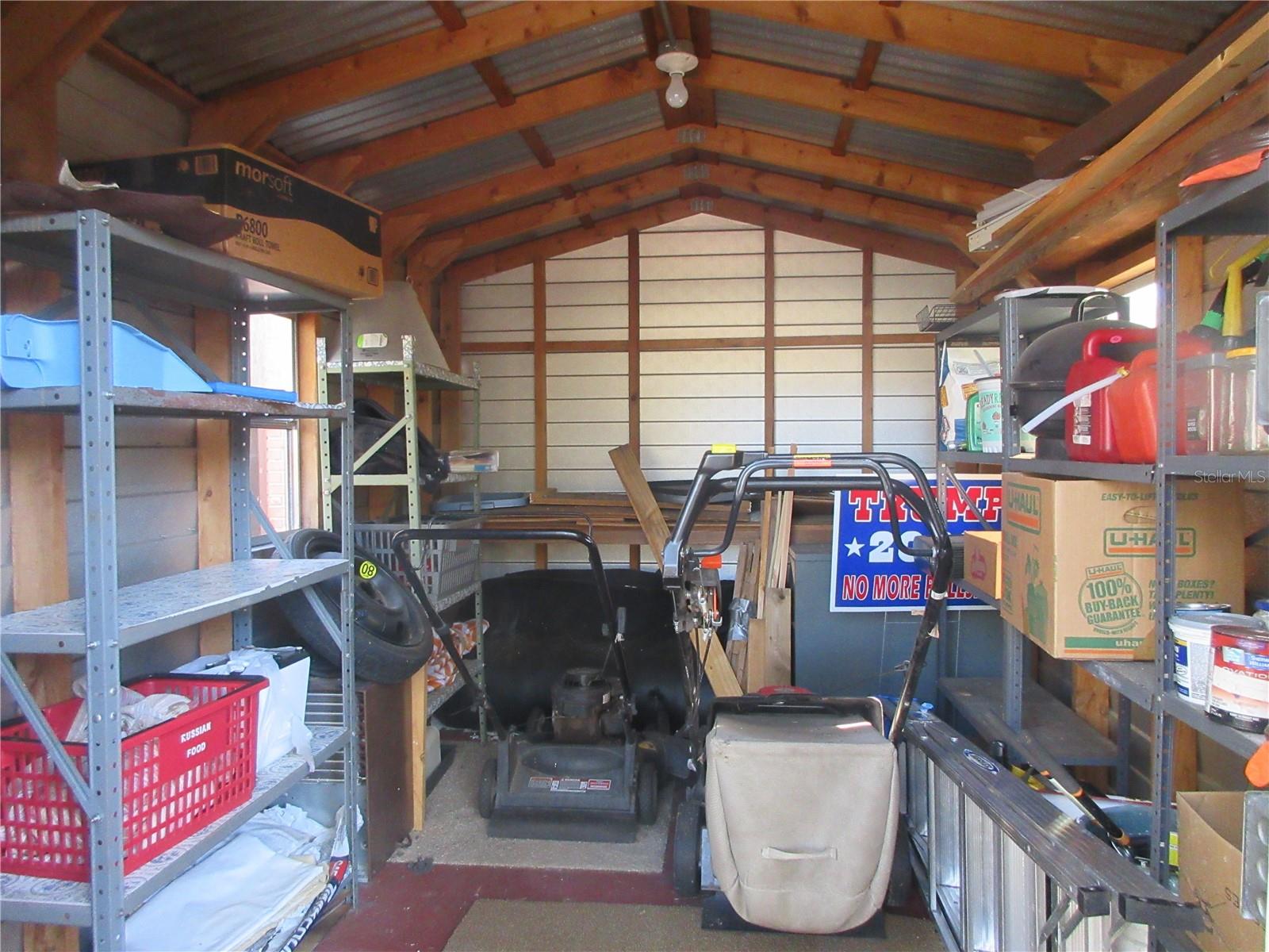 WOODS & LAKES SUB - Residential