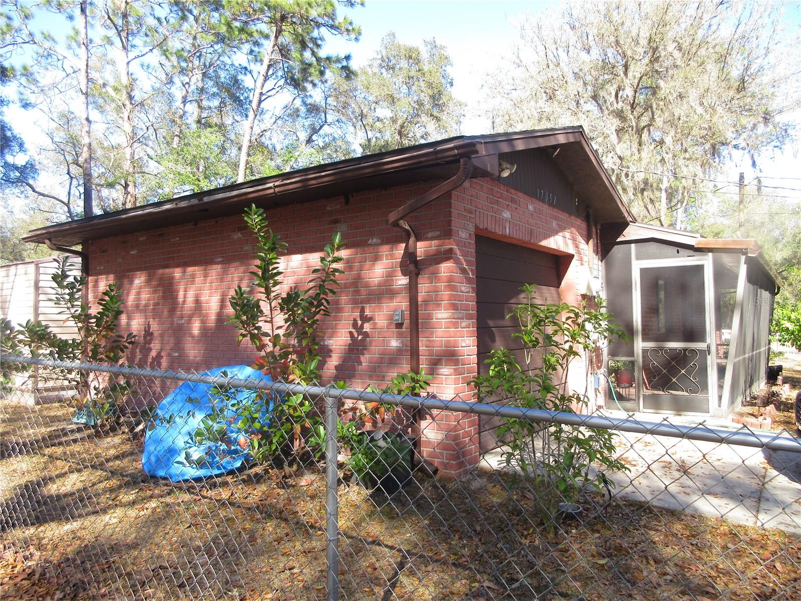 WOODS & LAKES SUB - Residential