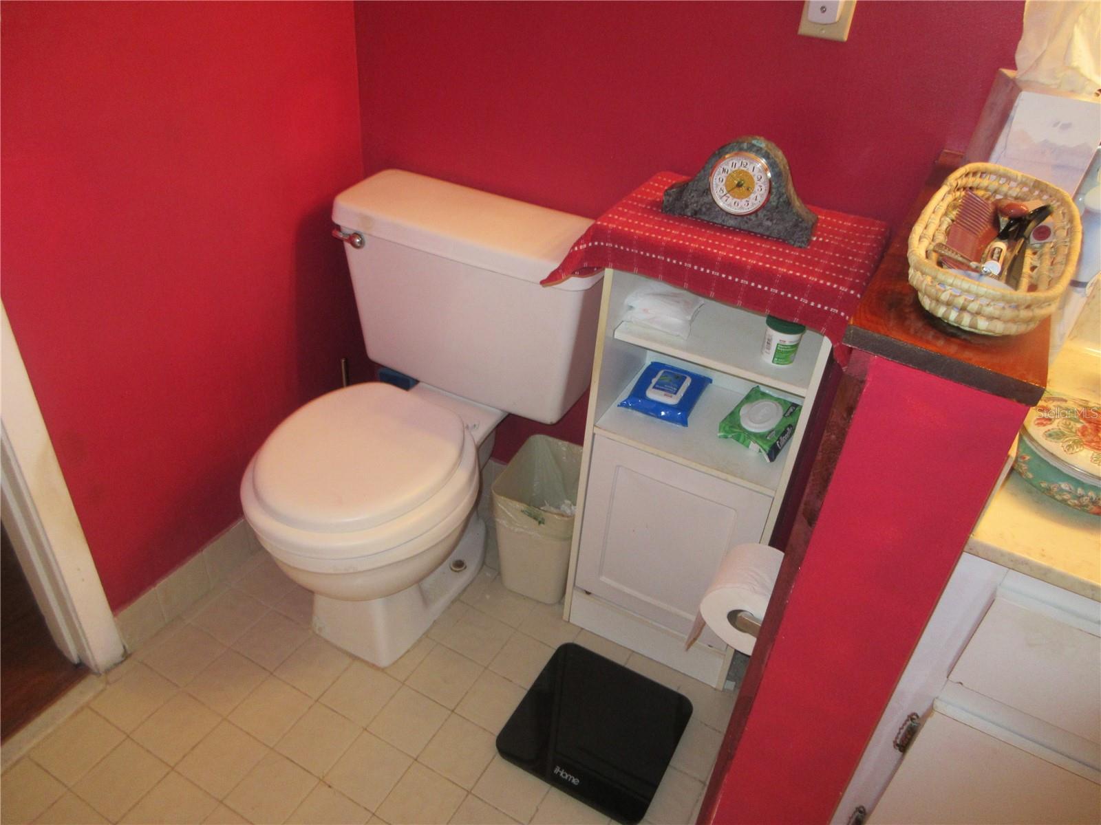 WOODS & LAKES SUB - Residential