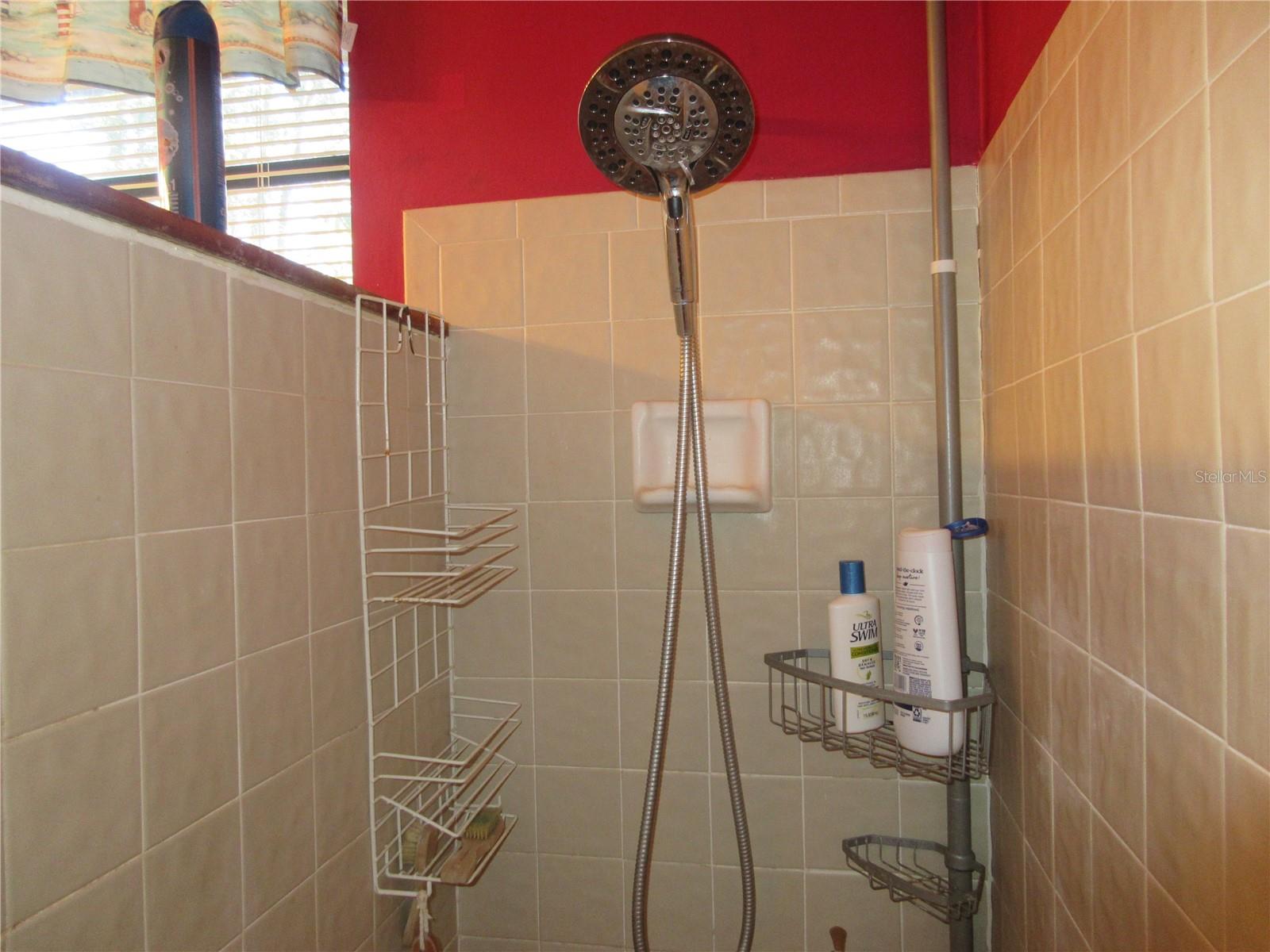 WOODS & LAKES SUB - Residential